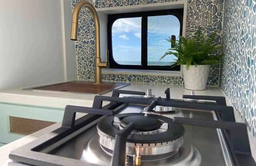 Ocean Park Apartamento | CampoMar Van Island Adventure on Wheels