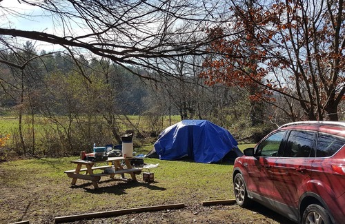 Penrose Alquiler De RV | ¡Camping n. ° 3! Tienda de campaña cerca del bosque estatal Dupont
