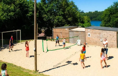 Saint-Amans-des-Cots Casa | Campsite Domaine des Tours**** - Classic 4-room mobile home for 6 people
