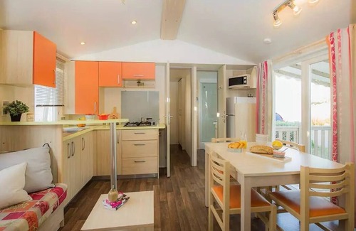 Saint-Amans-des-Cots Casa | Campsite Domaine des Tours**** - Mobil-home Classic 4 rooms 6 people