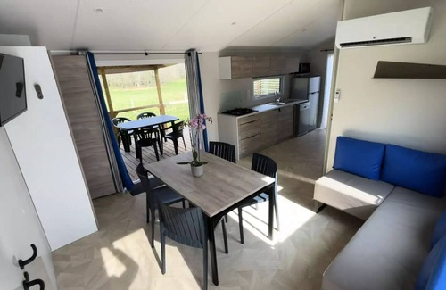 Pays-de-Belves Casa | Campsite Flower Les Nauves*** - Premium Mobile Home 33m² (2 bedrooms - 4 people) + dishwasher for 4 people