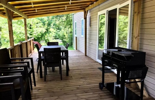 Saint-Theoffrey Casa | Campsite Flower Ser Sirant - Mobile Home Premium Lake View 4 Rooms 2 Bathrooms 6 People Air Conditioning