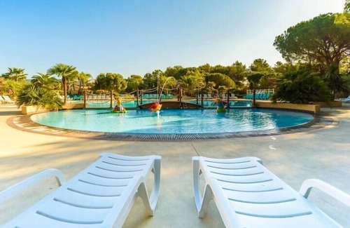 Roquebrune-sur-Argens Chalet De Esquí | Campsite chalet France at Cotes d'Azur nearby sea