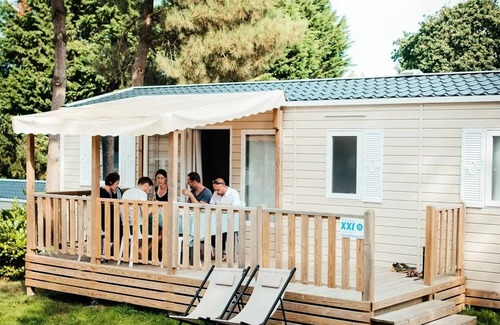 Puy-l'Eveque Casa | Camping L'Evasion **** - Mobil Home 5 Habitaciones 10 Personas