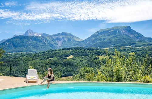 La Salle-en-Beaumont Casa | Campsite Le Champ Long**** - 3-room lodge tent for 5 people without sanitary facilities