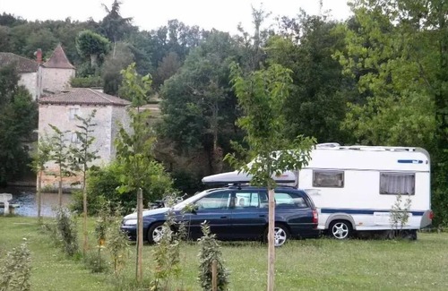 Fumel Villa | Campsite Les Catalpas *** - Cottage 2 CH air conditioning 7 people