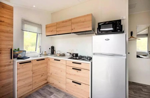 Jard-sur-Mer Casa | Campsite maeva Breathe Summer fragrances **** - Mobil-Home ESSENTIAL 2 Rooms 2/4 People + TV