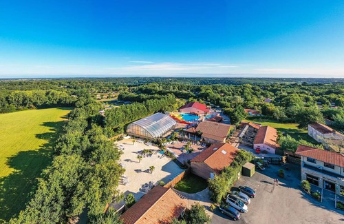 Saint-Julien-des-Landes Casa | Campsite Village de la Guyonnière ***** - Cottage - with PETS 6 people