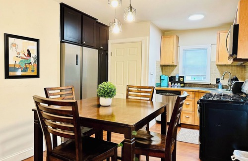 Cherry Hill Casa | Campu's shared House - Main Level