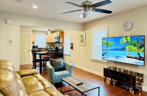 Cherry Hill Casa | Campu's Whole House