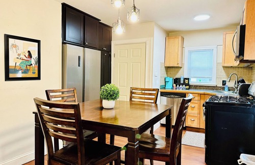 Cherry Hill Casa | Campu's Whole House