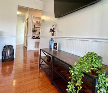 Marion Casa | Campus Cottage