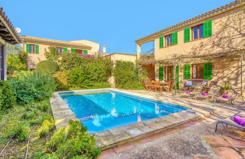 Petra Casa | Can Casta