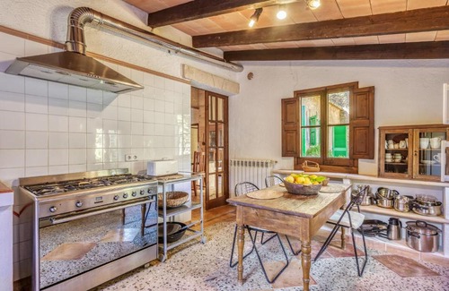 Petra Casa | Can Casta