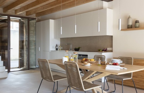 Consell Casa | Can Cunso 18, piscina, barbacoa, estilo y confort