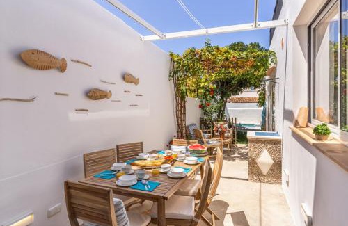 Colonia de Sant Pere Casa | Can Miquel Beautiful family house with pool next to the beach - a48642