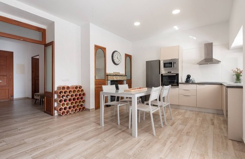 Mallorca Villa | CAN MIQUEL PORRO - Espectacular casa de pueblo con piscina privada y WiFi gratis.