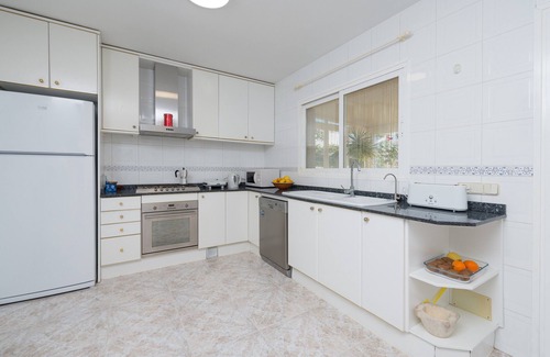 Badia Blava Villa | CAN MORAGUES & MARTORELL - Villa con piscina privada en BADIA BLAVA. WiFi Gratis