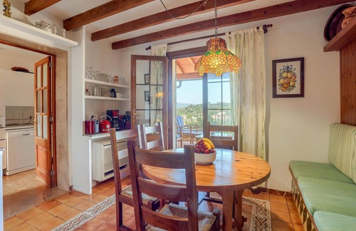 Inca Chalet De Esquí | Can Pinoi by Rentallorca