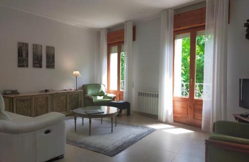 Sant Joan de Les Abadesses Apartamento | CAN PLANAS Soleado, amplio con vistas y parking