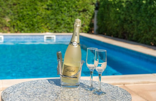 Inca Villa | CAN TOMEU - Bonita villa con piscina y jardín privado en zona tranquila. WiFi Gratis