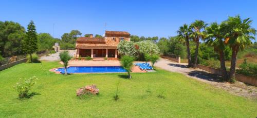 Campos Villa | Can Toni