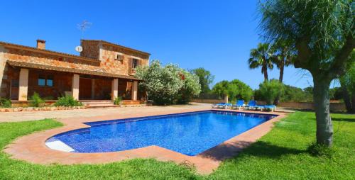 Campos Villa | Can Toni