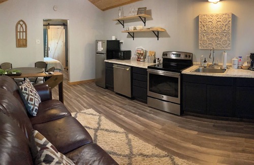 Tyler Cabaña | Cana Cottage | Farm Stay