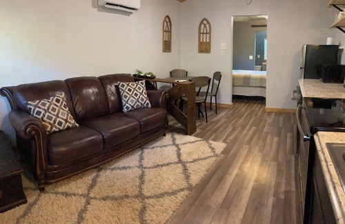 Tyler Cabaña | Cana Cottage | Farm Stay