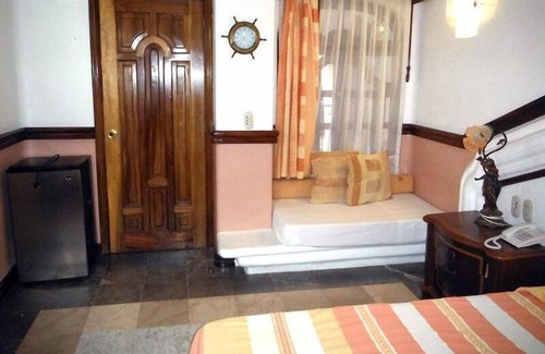 Crucecita Hotel | Canadian Resorts Huatulco