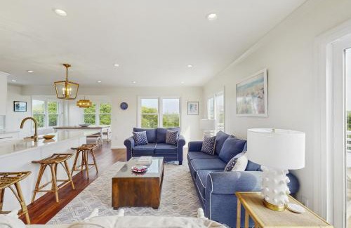 Topsail Beach Casa | Canady Cottage