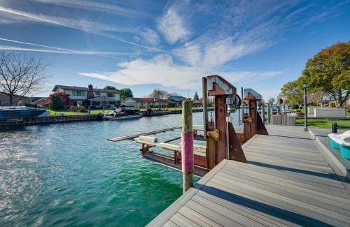 Pearl Beach Casa | Canal-Front Clay Township Gem Boat and Jet Ski Lift