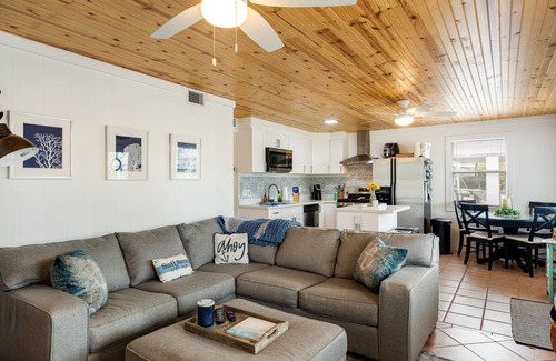 Little Torch Key Casa | Canal-front Keys escape with amazing view, boat access, firepit, gril, AC, & W/D