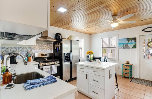 Little Torch Key Casa | Canal-front Keys escape with amazing view, boat access, firepit, gril, AC, & W/D