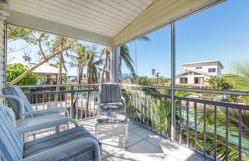 Little Torch Key Casa | Casa frente al canal con piscina en Little Torch Key, FL (BPL 2070)