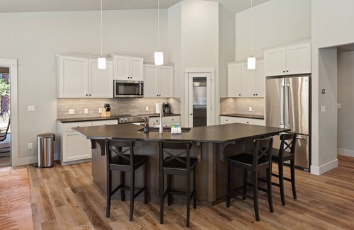 Deschutes River Woods Casa | Canal Front, Relaxing and Serene