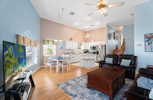 Nettles Island Casa | Canal Front! Stunning, beautifully updated 3-bedroom, 2.5-bath coastal-style beach home