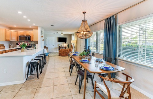 Edgewater Casa | Canal-Front Vacation Rental w/ Gulf Access!