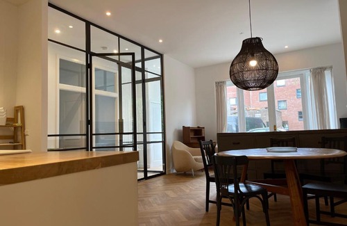 Gouda Apartamento | Canal House in Historic City Center Gouda