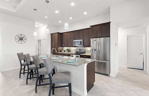 Pelican Casa | Canal View 4-BR Getaway w/ PVT Pool in Cape Coral