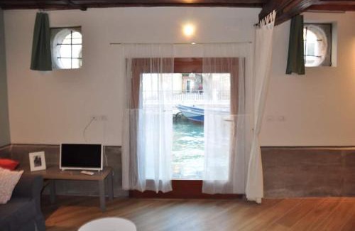 Castello Apartamento | Canal view apartment