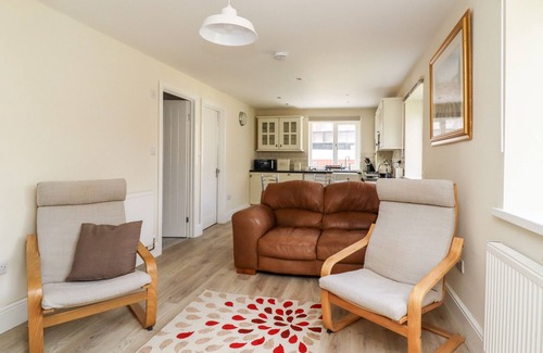 Walsden Cabaña | CANAL VIEW, pet friendly, with a garden in Todmorden