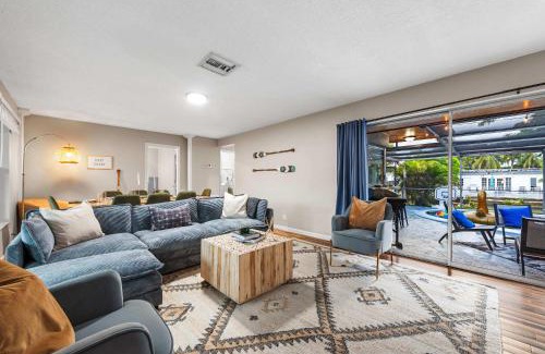 Fort Lauderdale Casa | Canal views featuring indoor pool