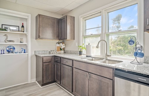 Canandaigua Casa | Canandaigua Efficiency Apt | FLX Wineries