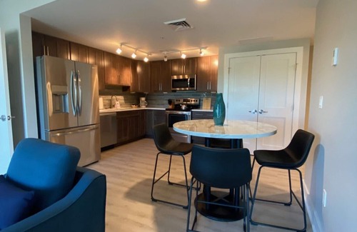 Canandaigua Condominio | Canandaigua Lake Condo with 2 bedroom and 2 bathrooms!