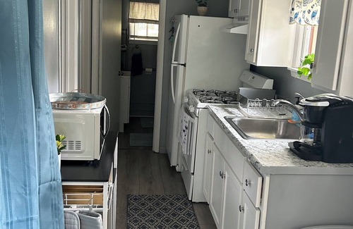 Canandaigua Cabaña | Canandaigua Lake- East Side. 2 bedroom lakefront cottage with lake access