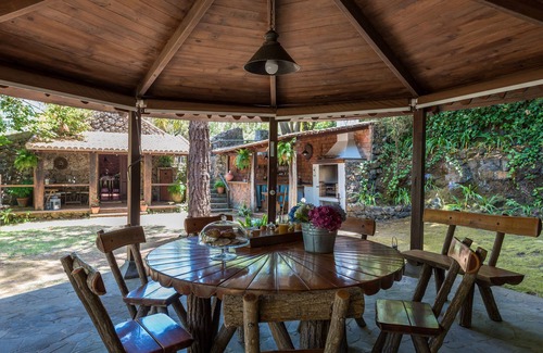 La Orotava Casa | Casa "El Castaño" con piscina,barbacoa, wifi, netflix