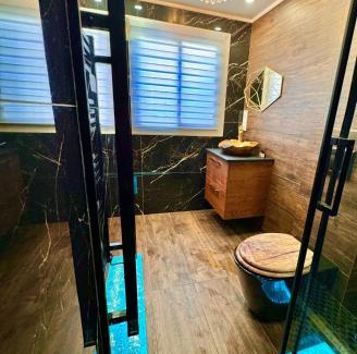 Saint-Jeannet Villa | Canarias Bungalow