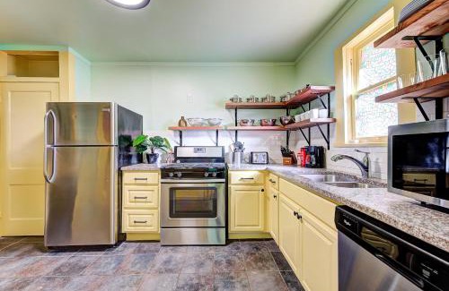 Central Oklahoma City Casa | Canary Cottage-brighten your stay-central NW OKC