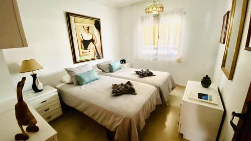 Los Cristianos Apartamento | Canary Garden Sea Views by Deihu Experiences